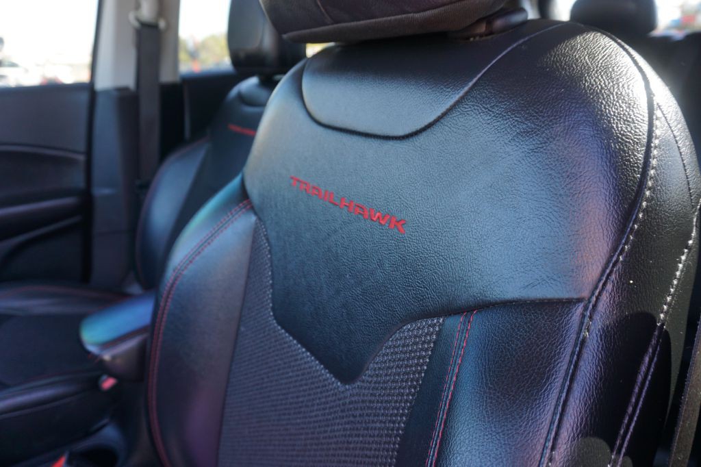 2019 Jeep Compass Image 11