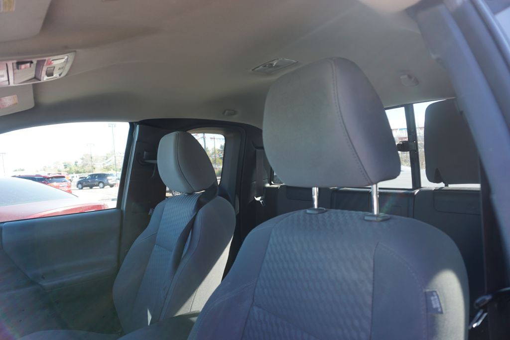 2021 Toyota Tacoma Image 8