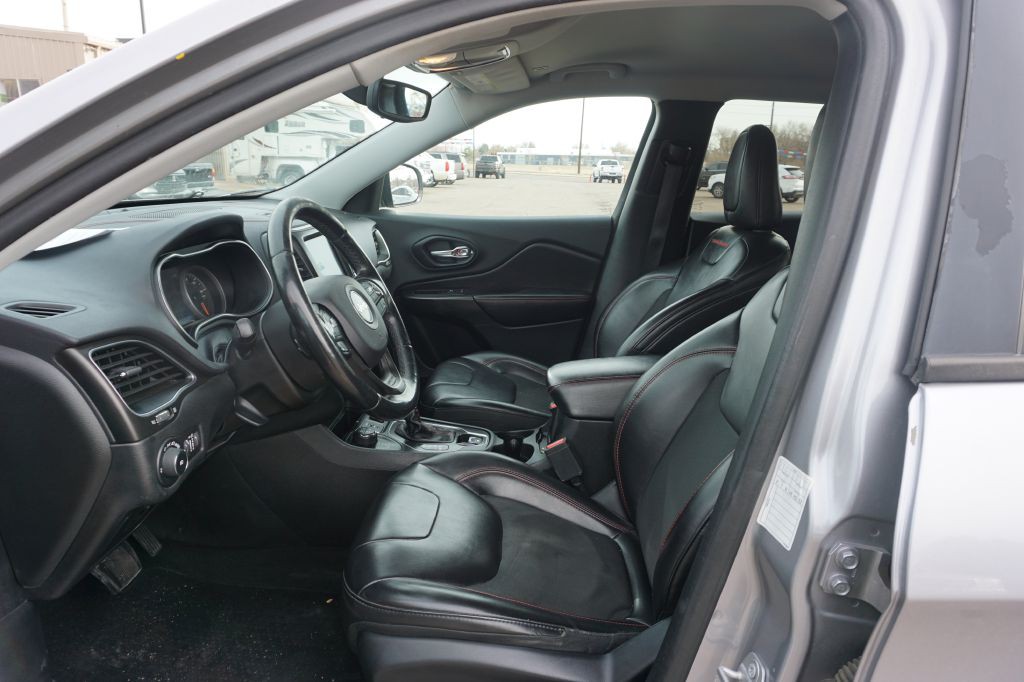 2019 Jeep Cherokee Image 4