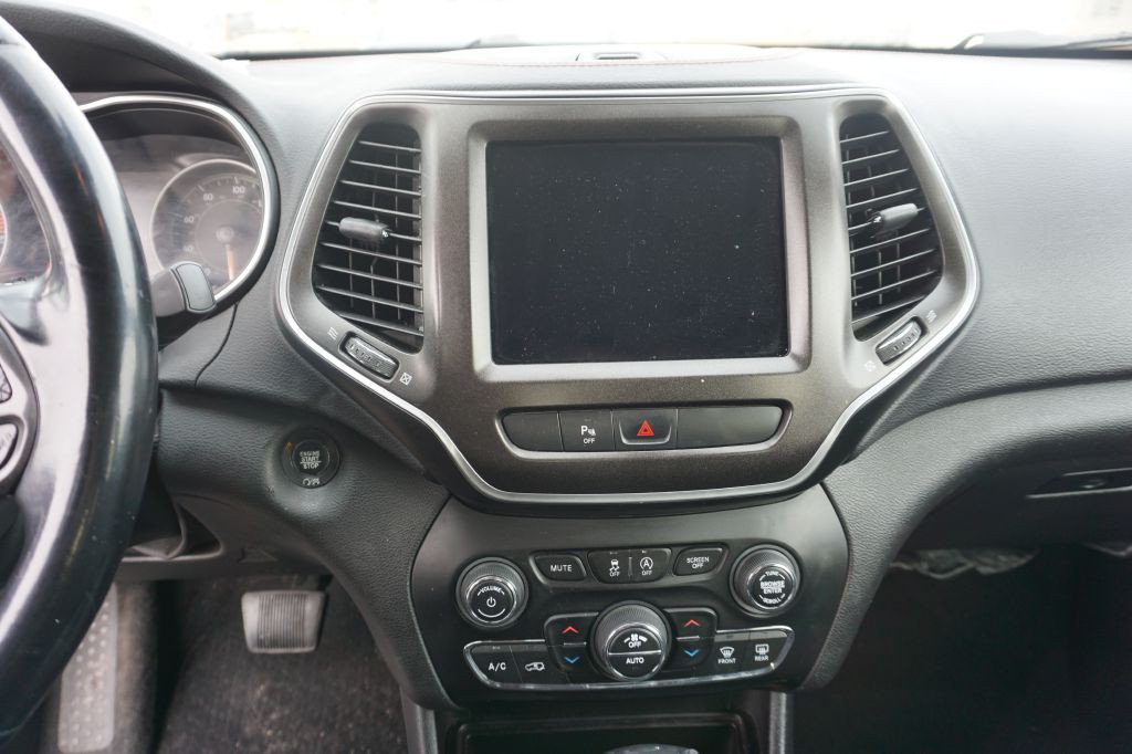 2019 Jeep Cherokee Image 6