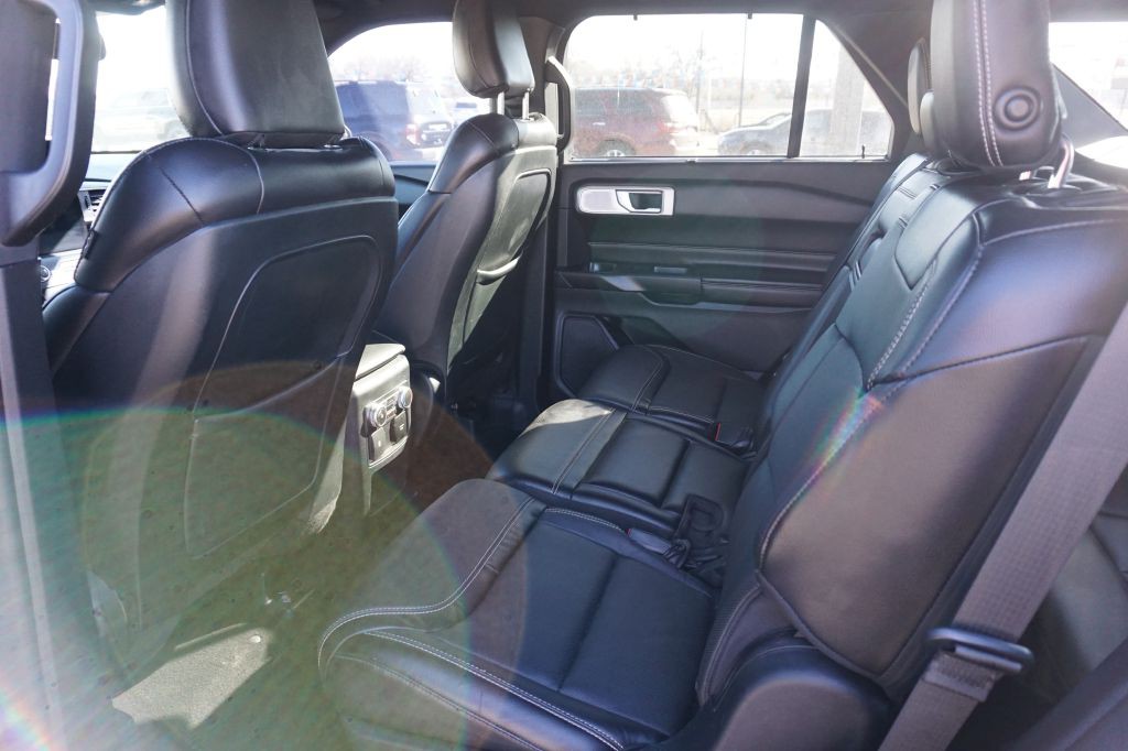 2020 Ford Explorer Image 10