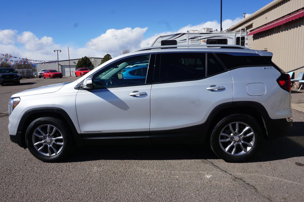 2022 GMC Terrain Image 1