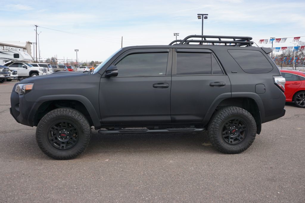 2021 Toyota 4Runner Image 2