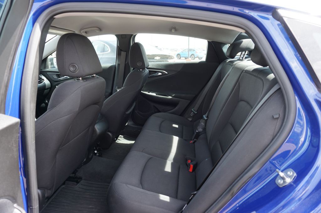 2023 Chevrolet Malibu Image 5