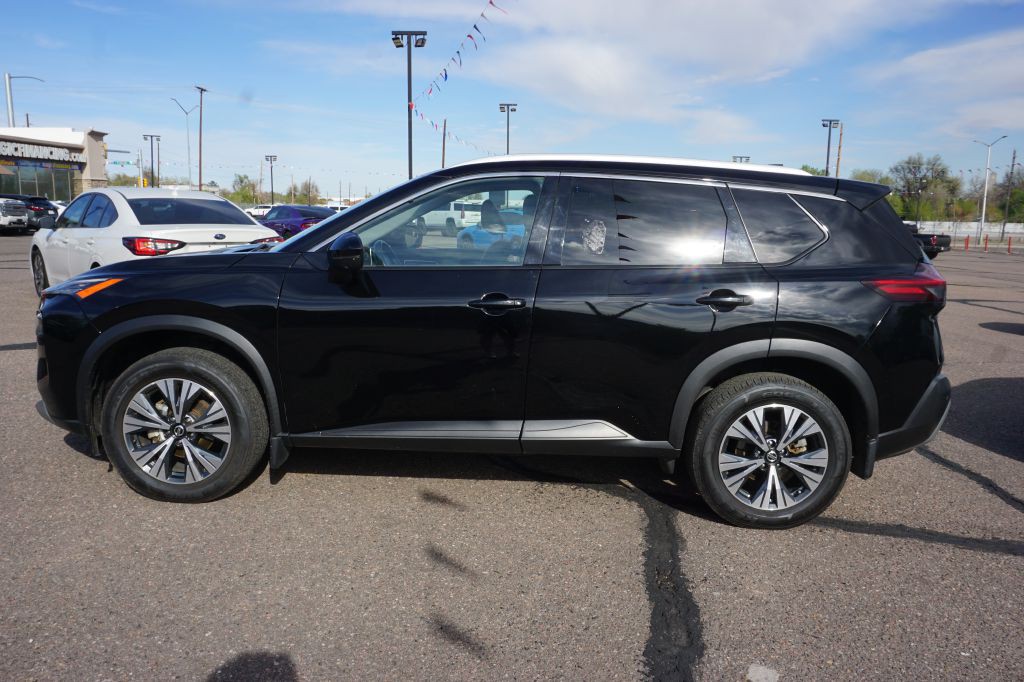 2021 Nissan Rogue Image 2