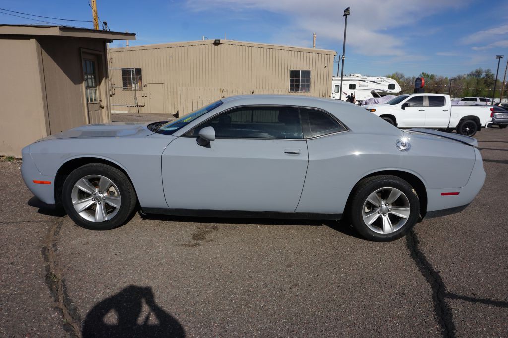 2021 Dodge Challenger Image 2