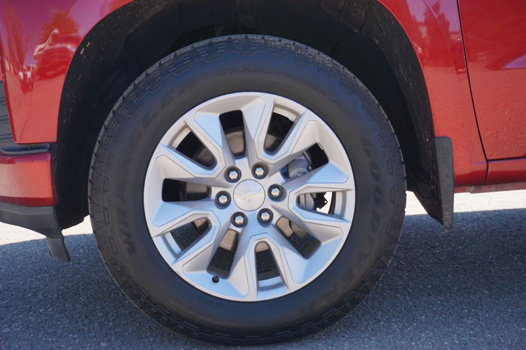 2021 Chevrolet Silverado 1500 Image 3