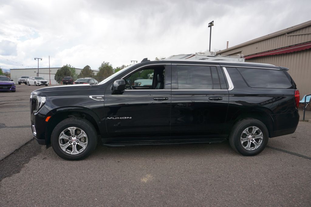 2022 GMC Yukon Image 2