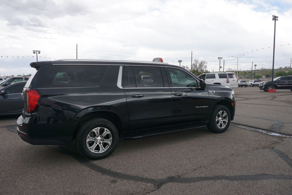2022 GMC Yukon Image 4