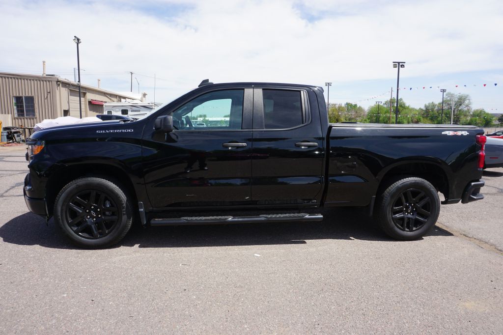 2022 Chevrolet Silverado 1500 Image 3