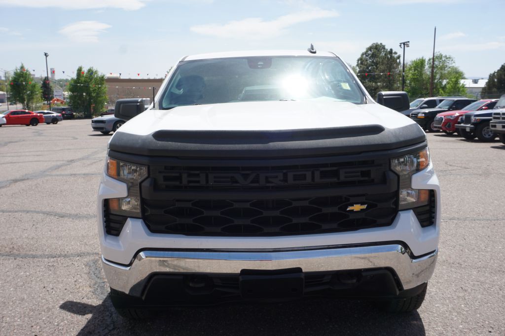 2022 Chevrolet Silverado 1500 Image 2
