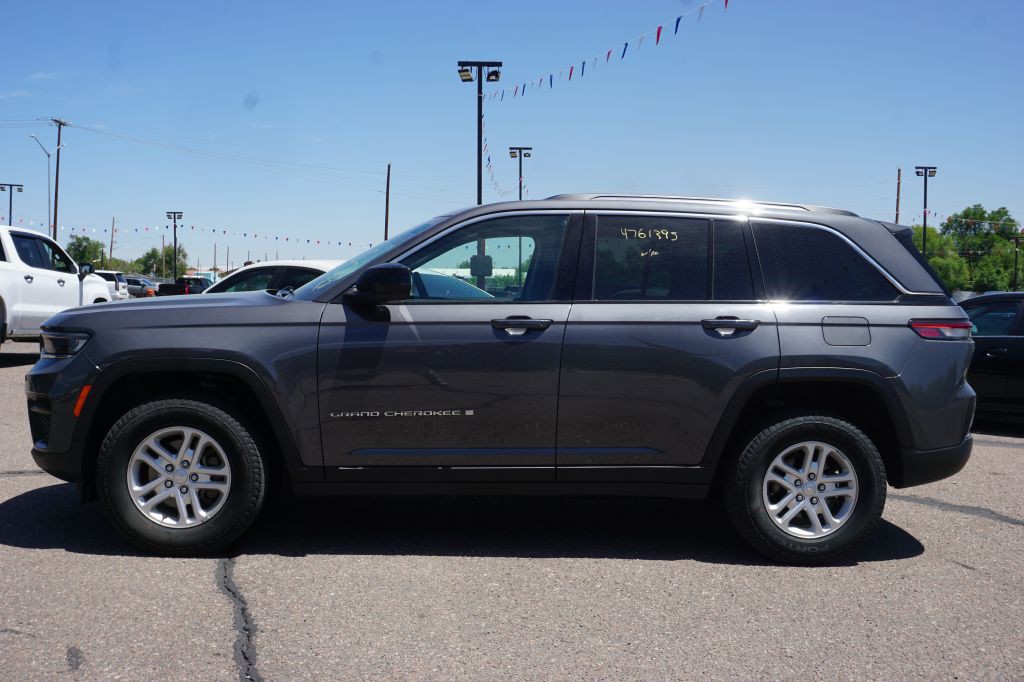 2023 Jeep Grand Cherokee Image 3