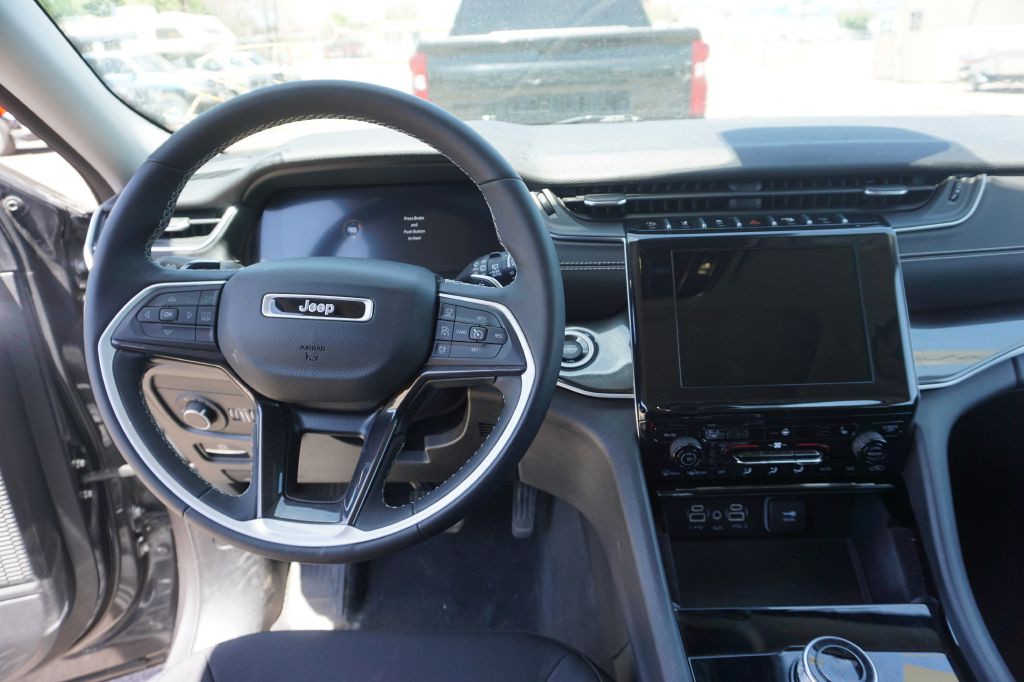 2023 Jeep Grand Cherokee Image 8