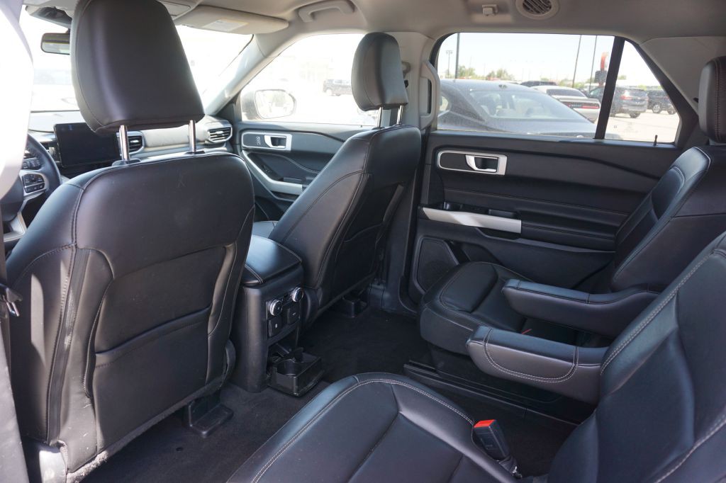 2022 Ford Explorer Image 11