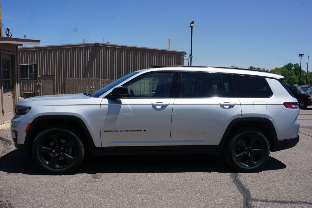 2021 Jeep Grand Cherokee Image 1