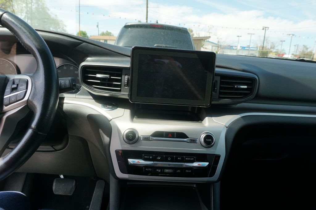 2022 Ford Explorer Image 7