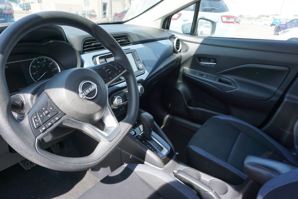 2023 Nissan Versa Image 8