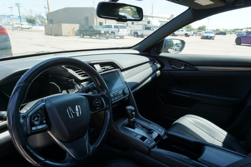 2017 Honda Civic Image 8