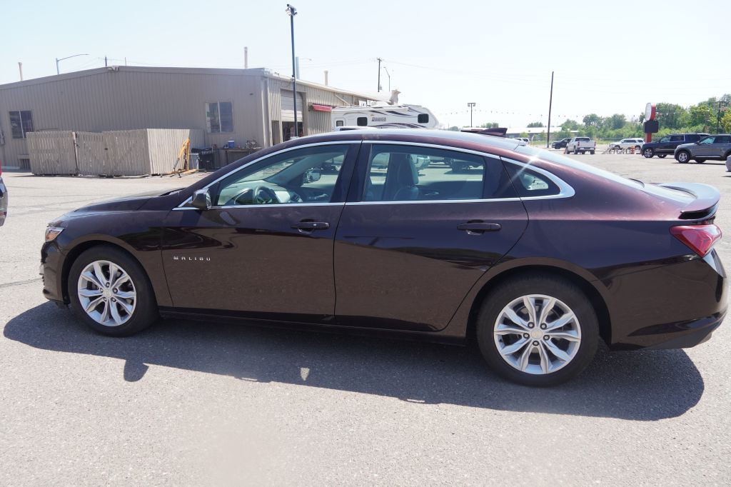 2020 Chevrolet Malibu Image 2