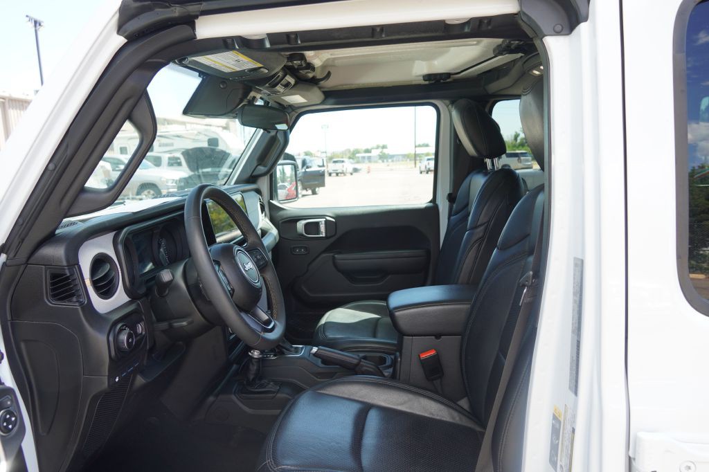 2024 Jeep Wrangler Image 4