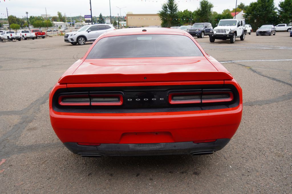 2021 Dodge Challenger Image 6