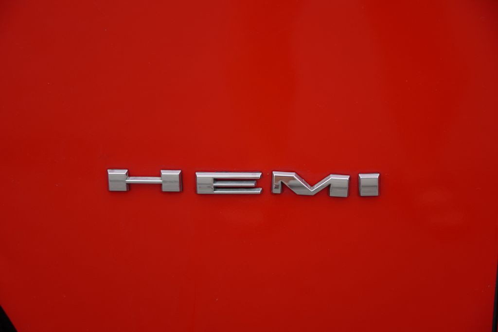 2021 Dodge Challenger Image 7