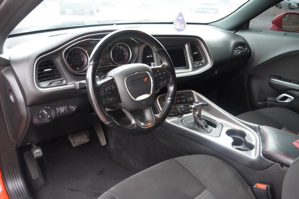 2021 Dodge Challenger Image 8