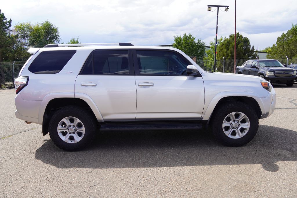 2020 Toyota 4Runner Image 5