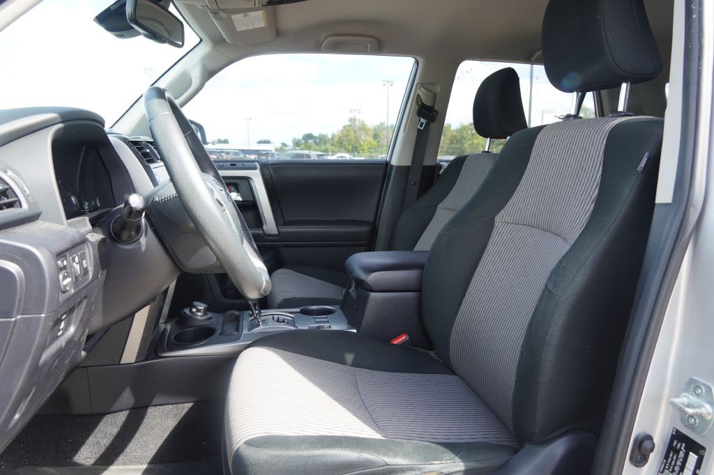 2020 Toyota 4Runner Image 7
