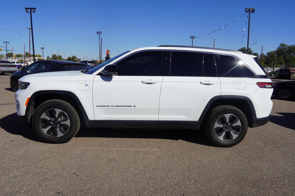 2023 Jeep Grand Cherokee Image 2