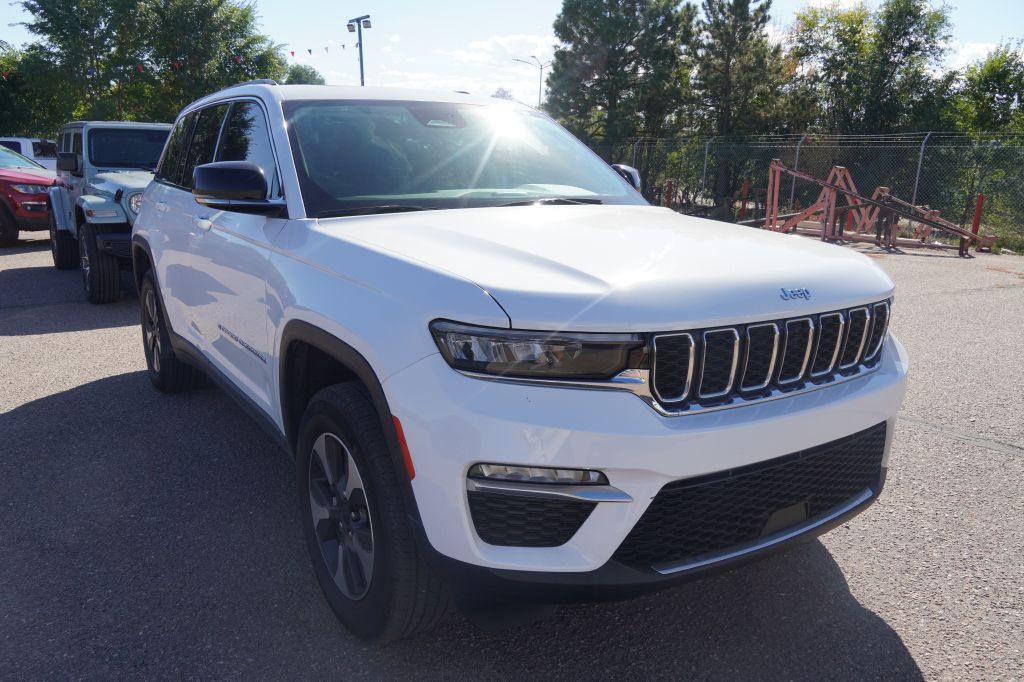 2023 Jeep Grand Cherokee Image 3