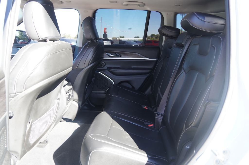 2023 Jeep Grand Cherokee Image 9