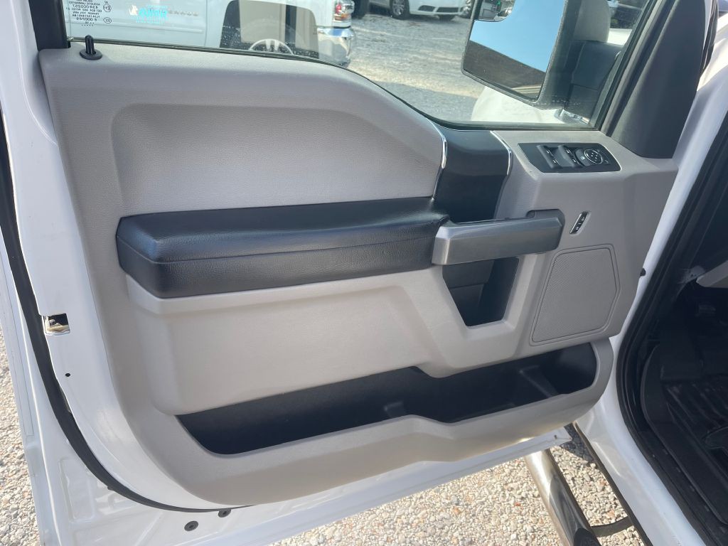 2016 Ford F-150 Image 10