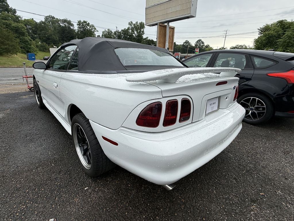 1996 Ford Mustang Image 6