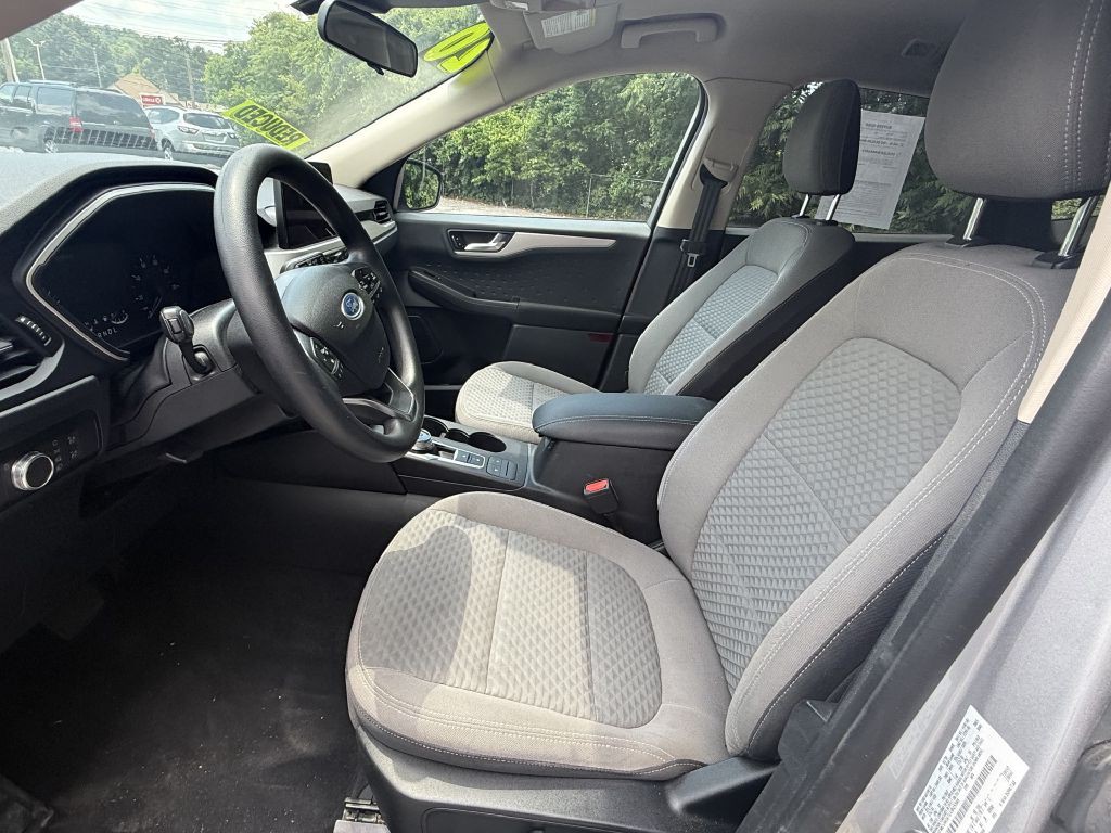 2020 Ford Escape Image 8