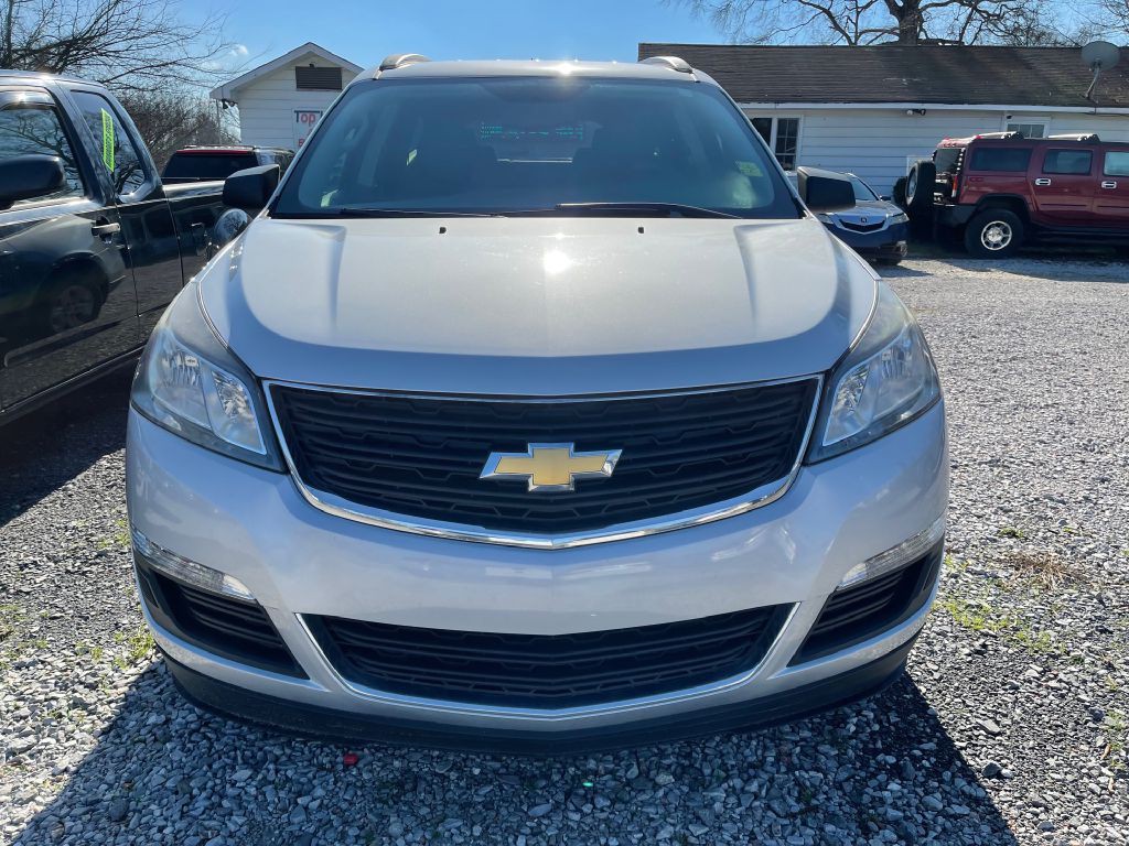 2017 Chevrolet Traverse Image 2