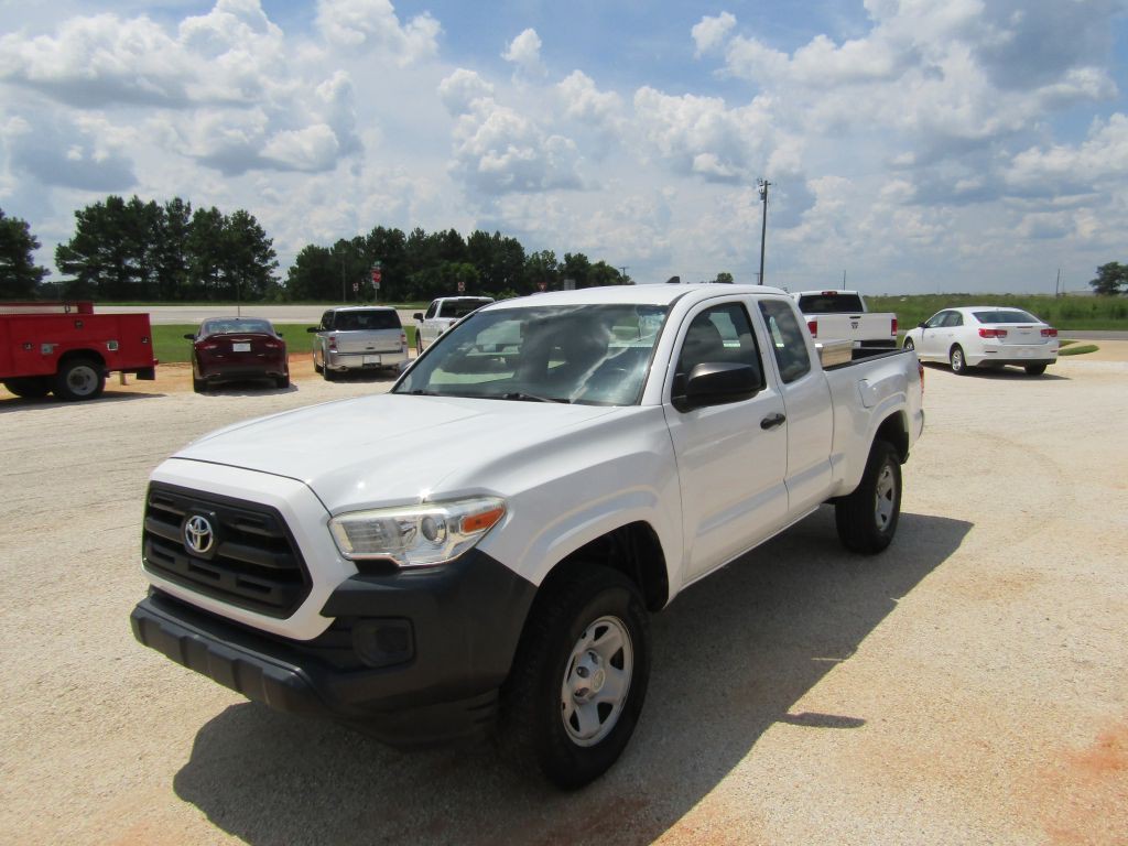 2016 Toyota Tacoma Image 14