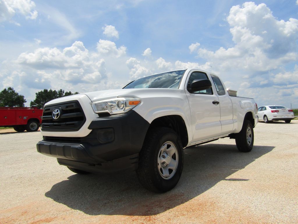 2016 Toyota Tacoma Image 15