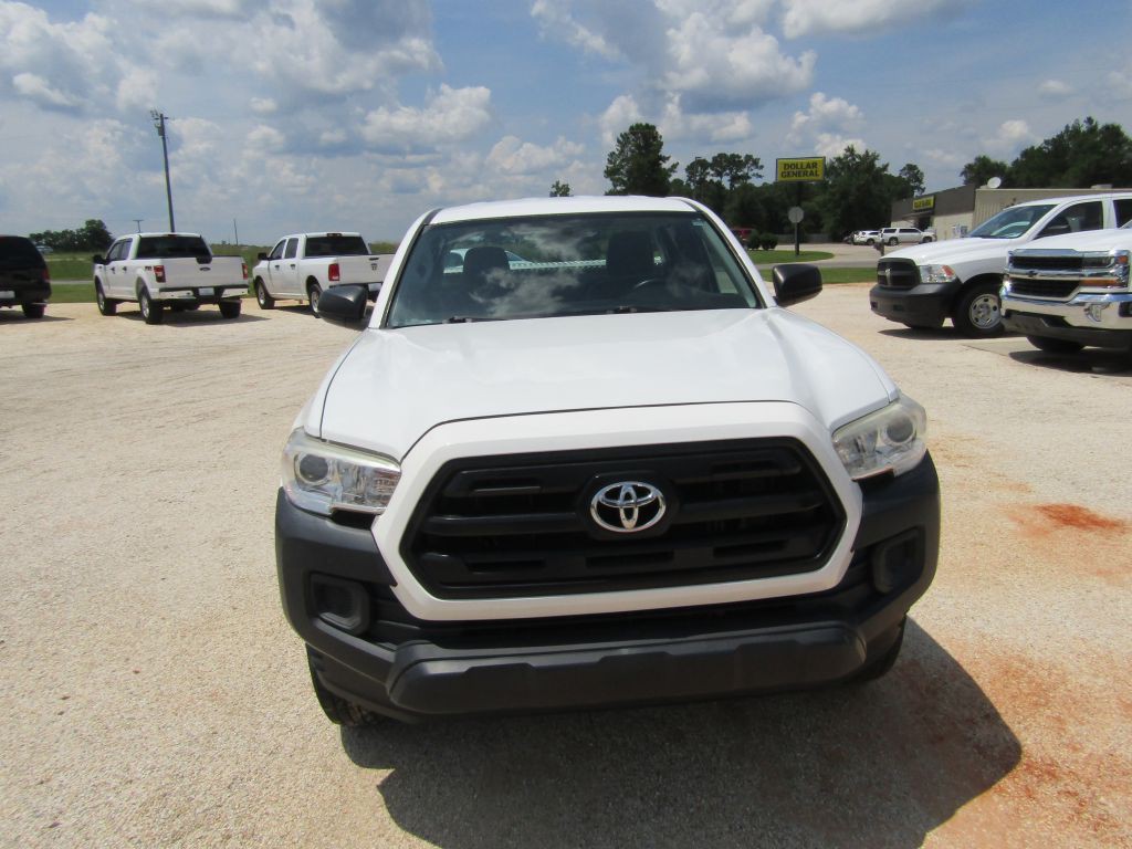 2016 Toyota Tacoma Image 17