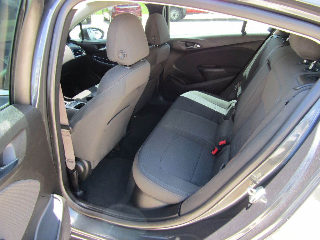2017 Chevrolet Cruze Image 23
