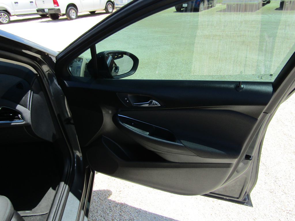 2017 Chevrolet Cruze Image 28