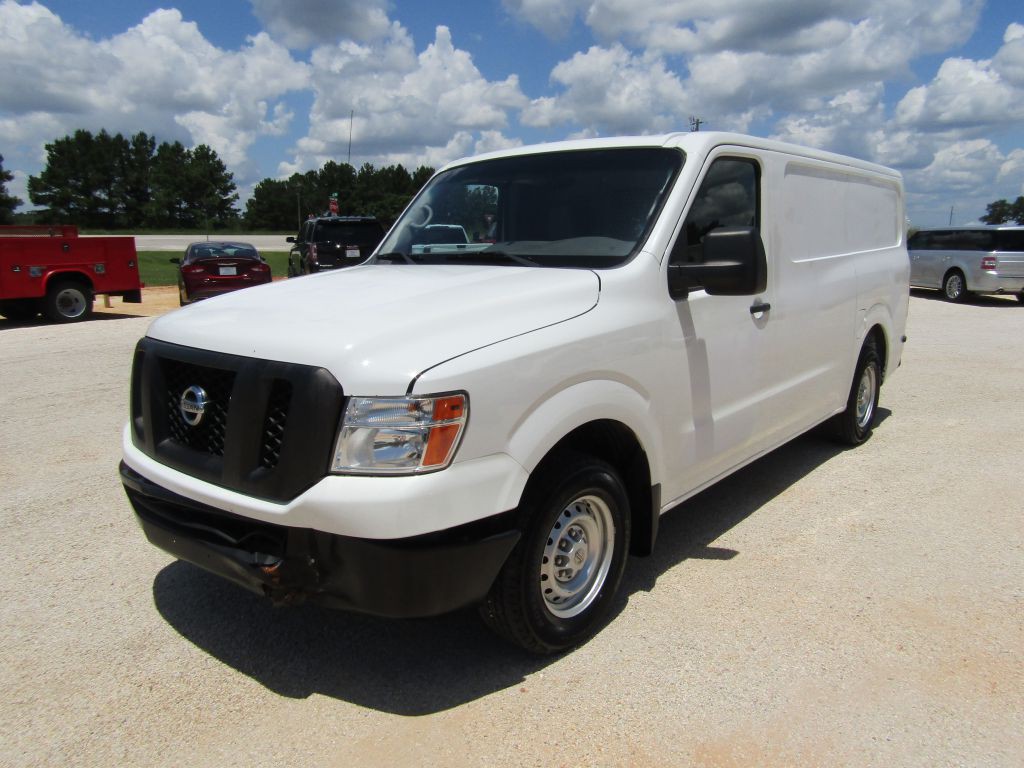 2020 Nissan NV Image 15