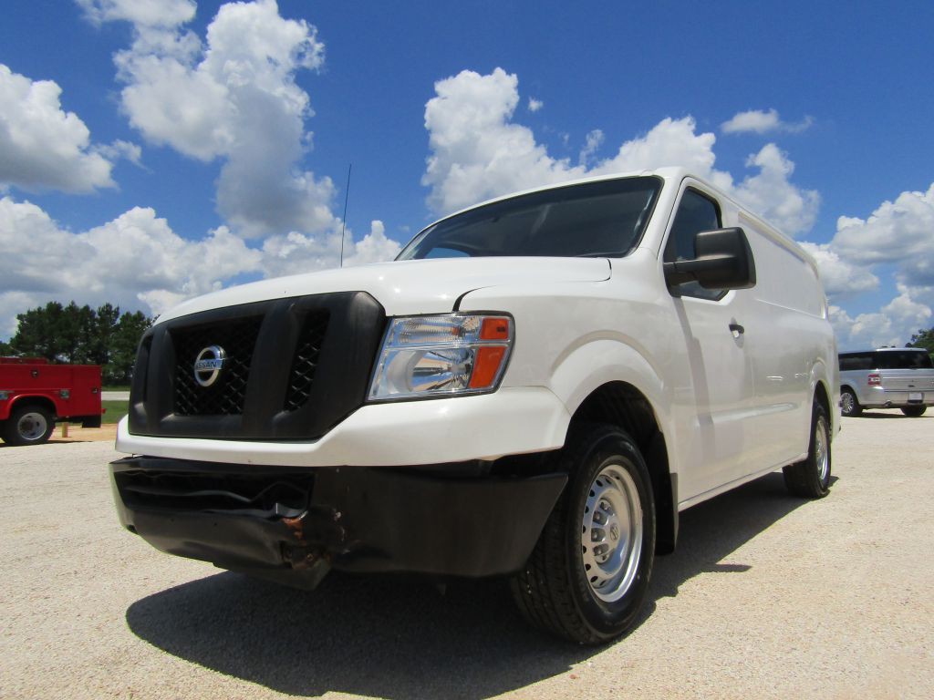 2020 Nissan NV Image 17
