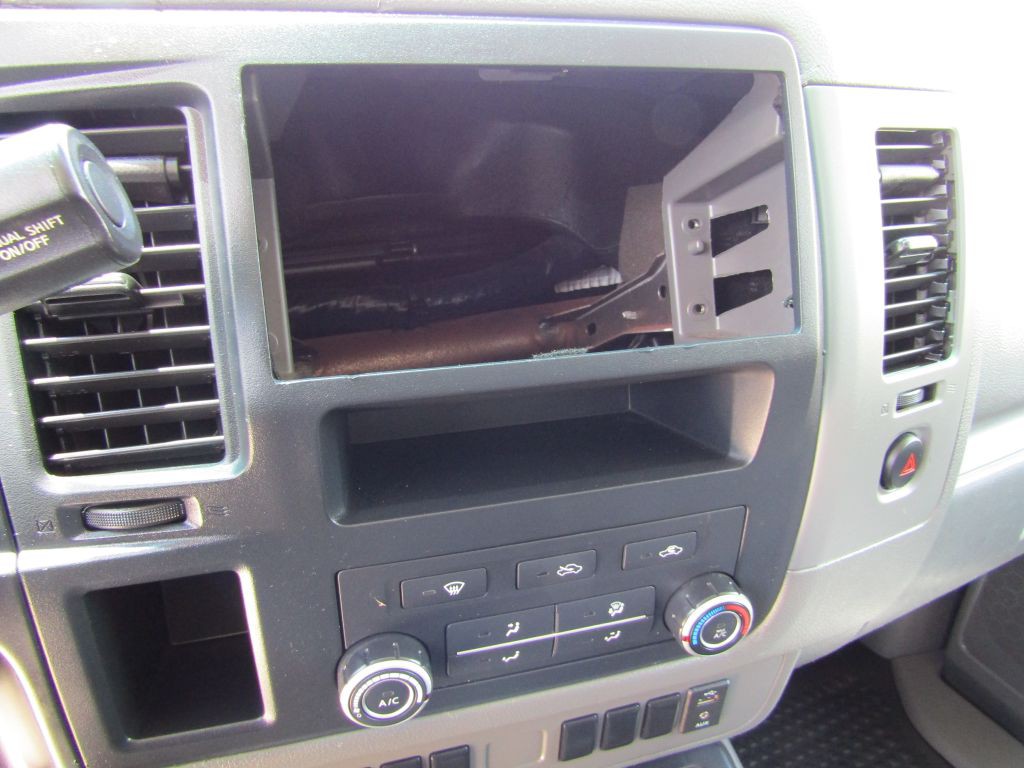 2020 Nissan NV Image 20
