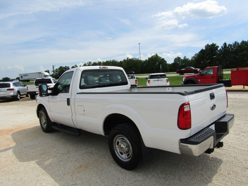 2016 Ford F-250 Image 11
