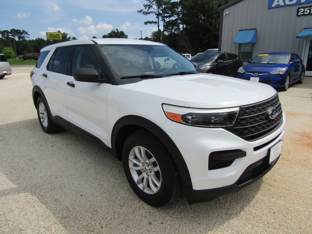 2020 Ford Explorer Image 2