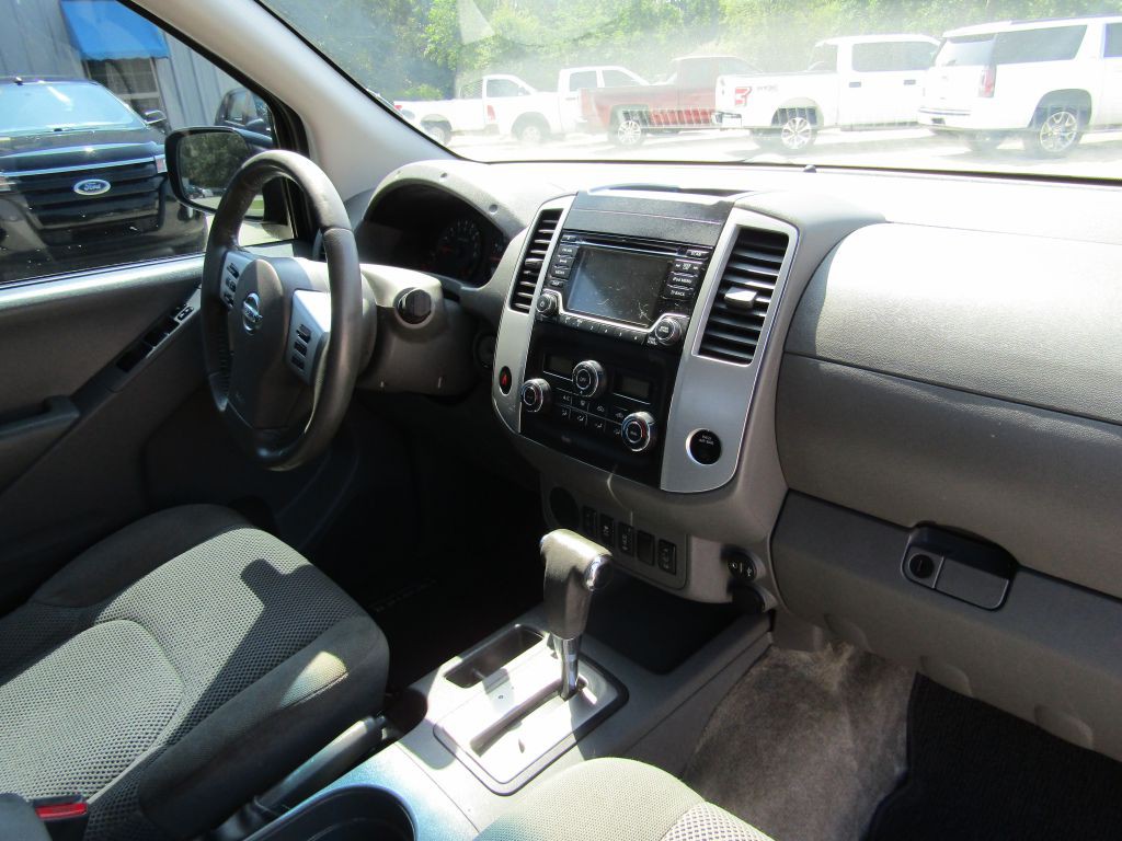 2018 Nissan Frontier Image 23