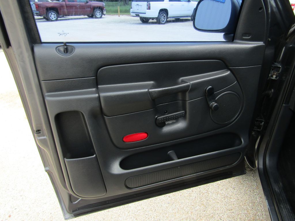 2004 Dodge Ram 1500 Image 21