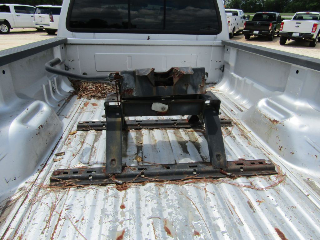 1999 Ford F-350 Image 18