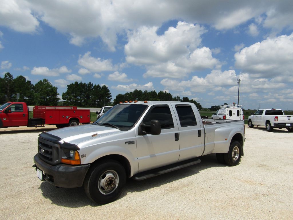 1999 Ford F-350 Image 23